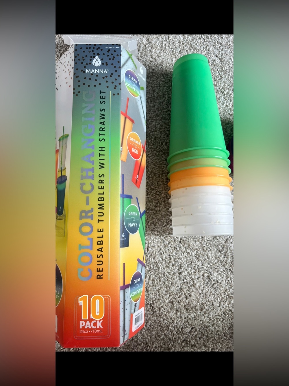 COLOR CHANGING TUMBLER WITH STRAW & LID (10)